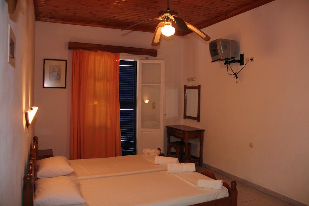 Theodora Studios Γένι Εξωτερικό φωτογραφία